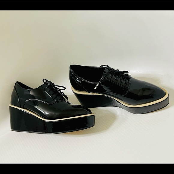 SOLD 😃 DESIGN LAB Black Patent Leather Platform Shoes Sz 7 - Picture 6 of 16